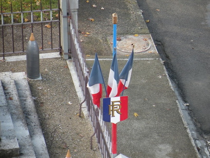Les drapeaux du monument